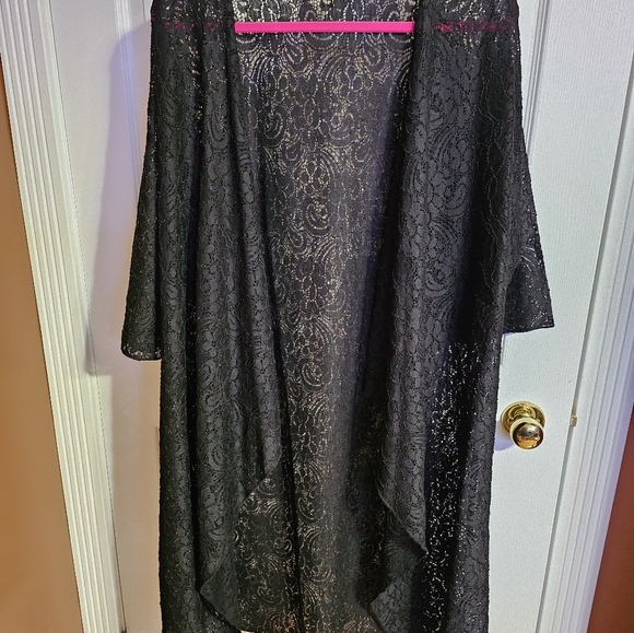 Lularoe Shirley Size M EUC - Picture 2 of 5